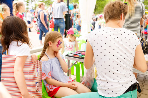 School Carnival Facepainting Station